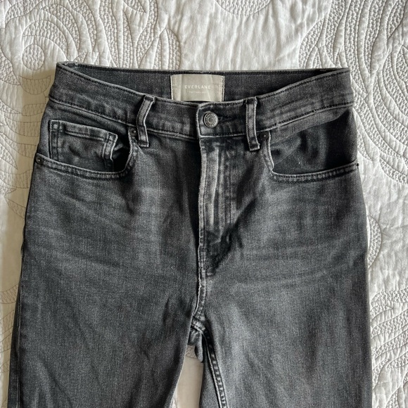 Everlane - The Cheeky Jean - High Rise - Washed Black - Picture 2 of 10